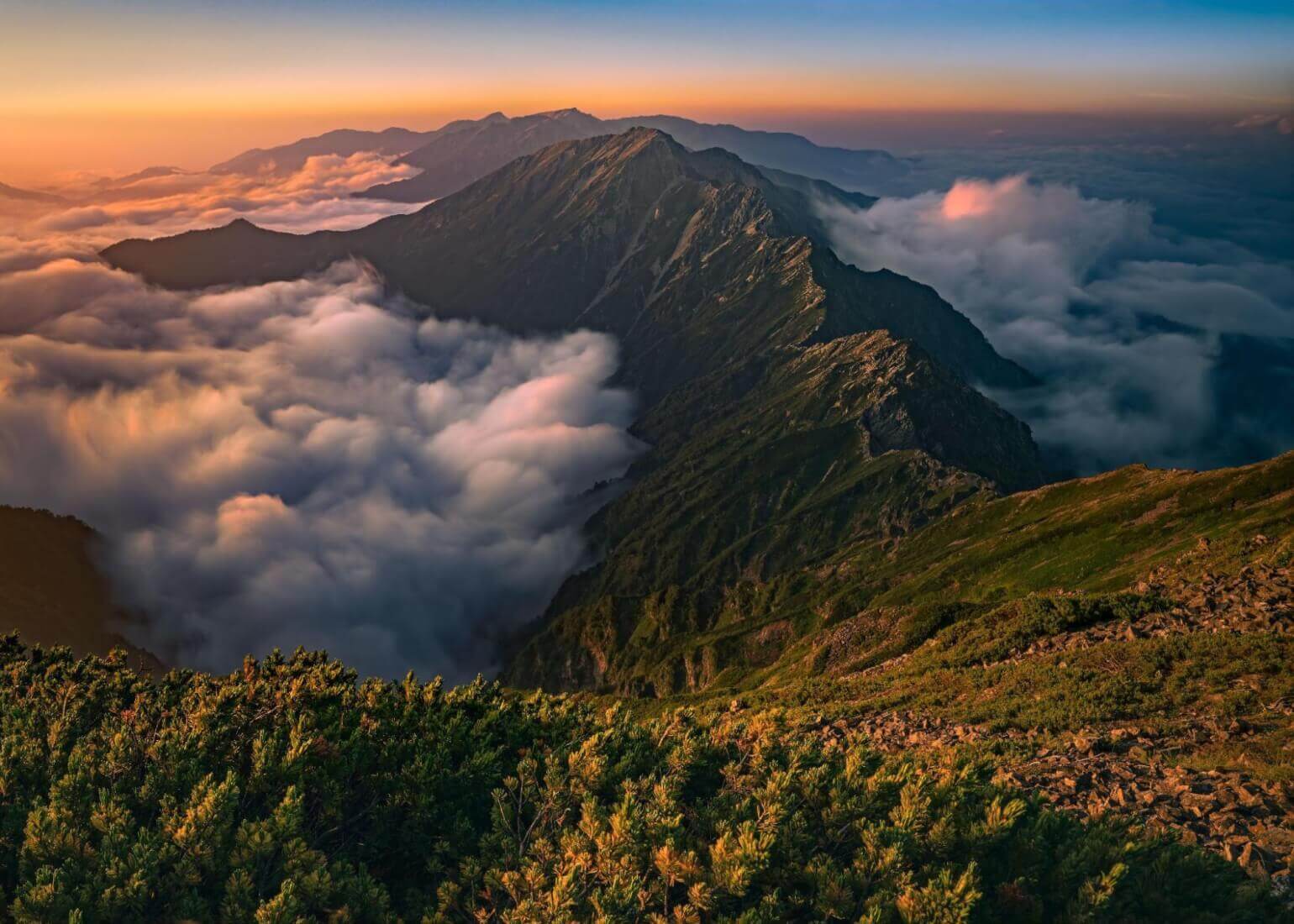 2024新商品 【希少・限定300部】日本山岳写真集団 わが心の山 写真 