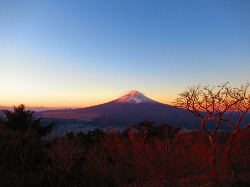 初日の出登山|人気の山は? ビッグデータ分析からエリア別に紹介 | YAMAP MAGAZINE