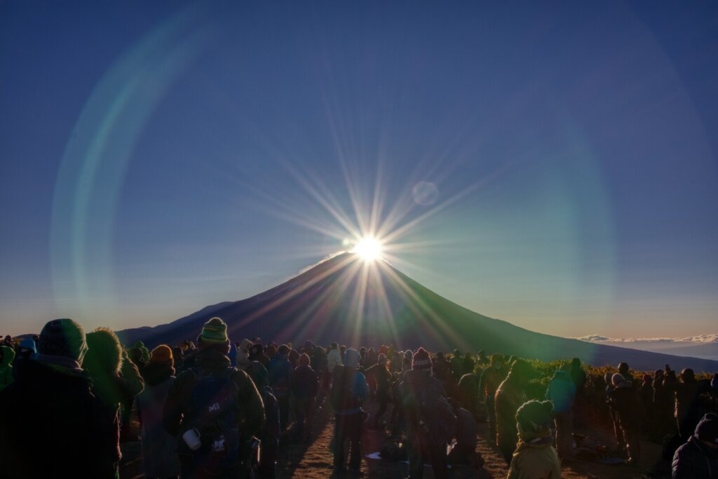 初日の出登山|人気の山は? ビッグデータ分析からエリア別に紹介 | YAMAP MAGAZINE