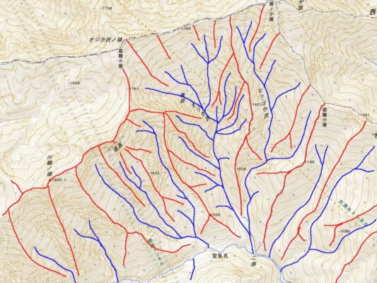 地図読みマスターへの道 ②｜等高線から山の起伏を把握しよう【山登り初心者の基礎知識】 | YAMAP MAGAZINE