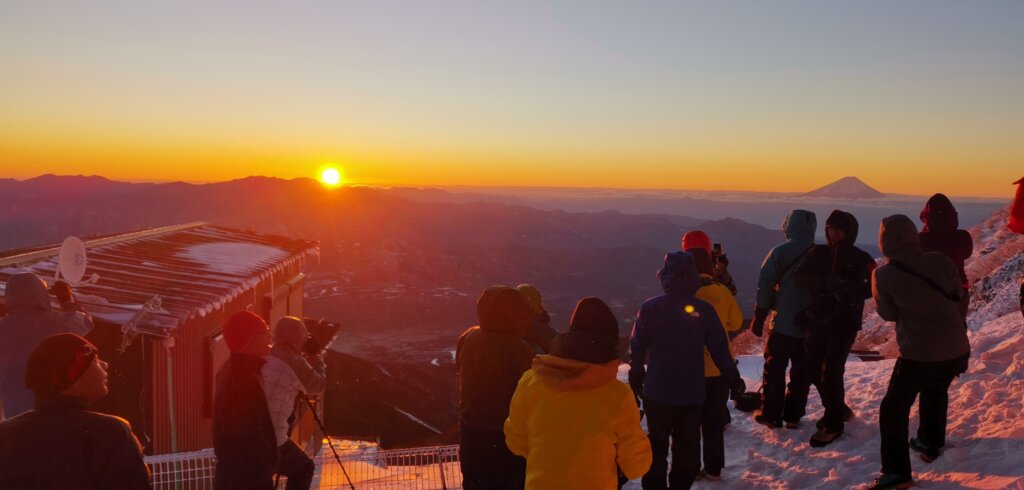 初日の出登山|人気の山は? ビッグデータ分析からエリア別に紹介 | YAMAP MAGAZINE