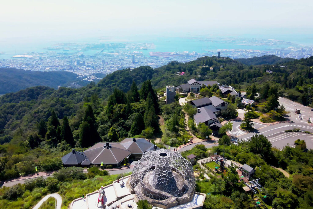 神戸のシンボル「六甲山」と名湯「有馬温泉」を満喫する、ゆるり山歩（さんぽ）旅 | YAMAP MAGAZINE