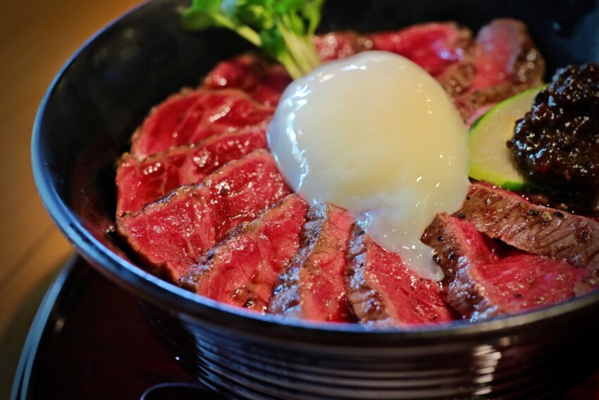 名物あか牛丼